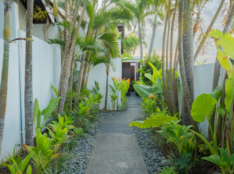 private alley