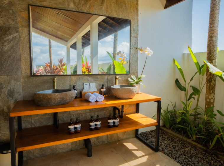 Enjoy luxurious bathroom