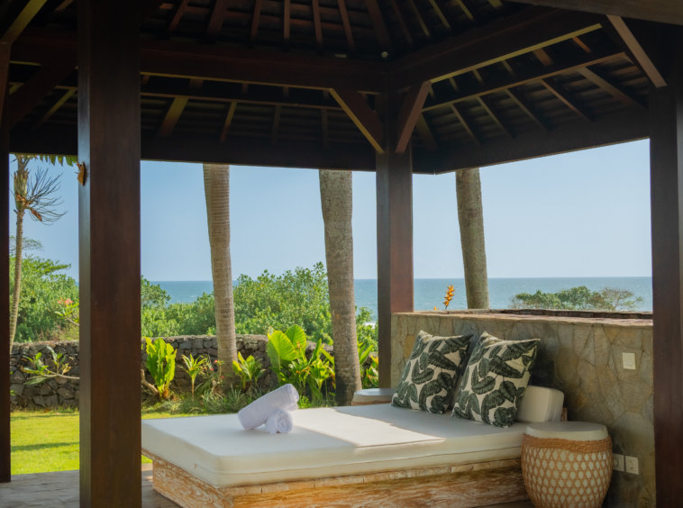 private gazebo with ocean view tabanan