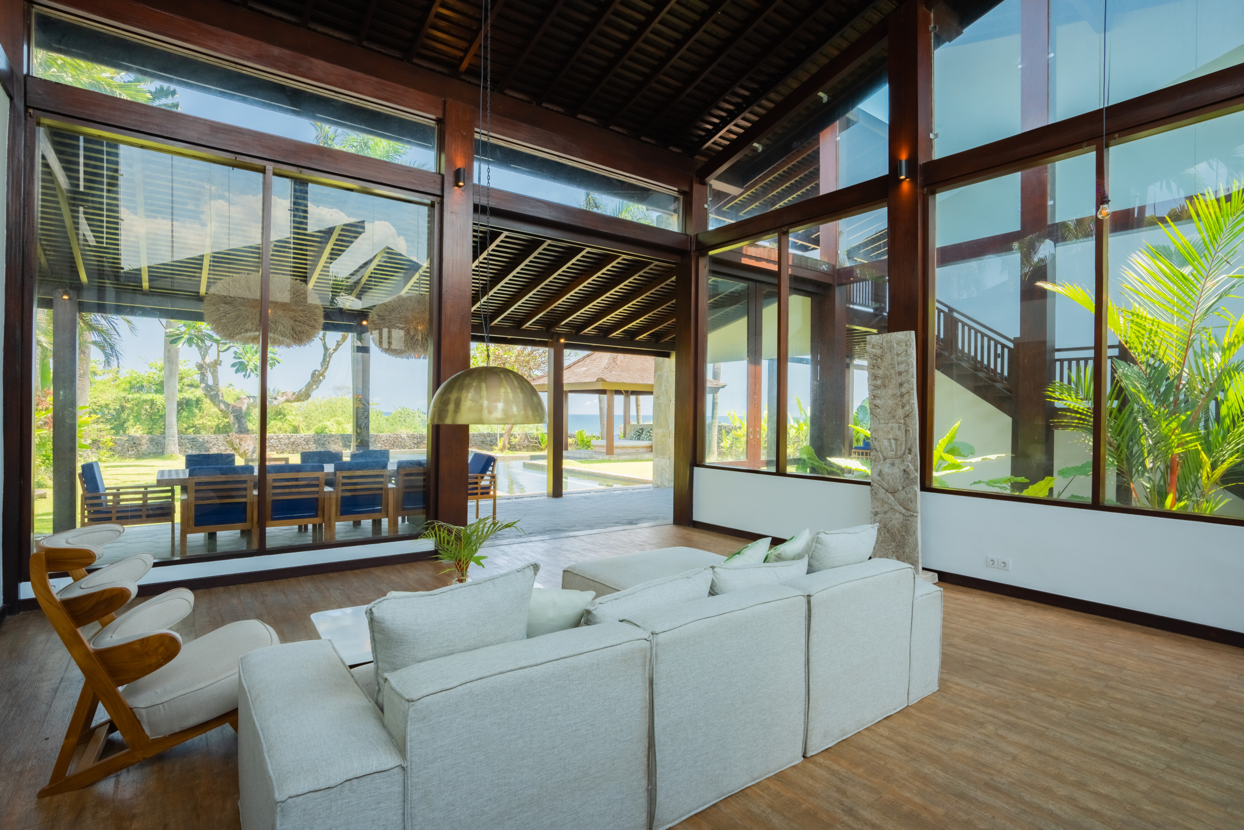 furlly furnished villa ready to operate for sale in Bali