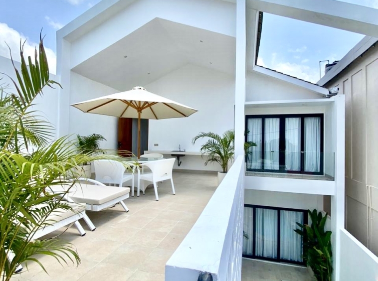 Big rooftop terrasse to enjoy sunbath and sunet