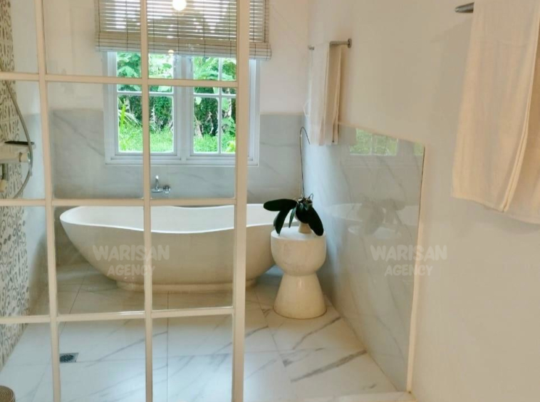 amazing bathroom