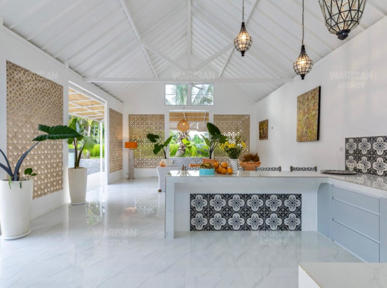 big living room in this 2 bedrooms villa for sale