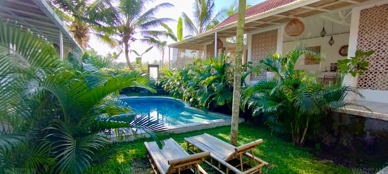 Lush garde with private pool