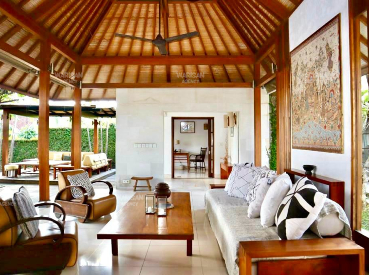 Open living room in your lush garden