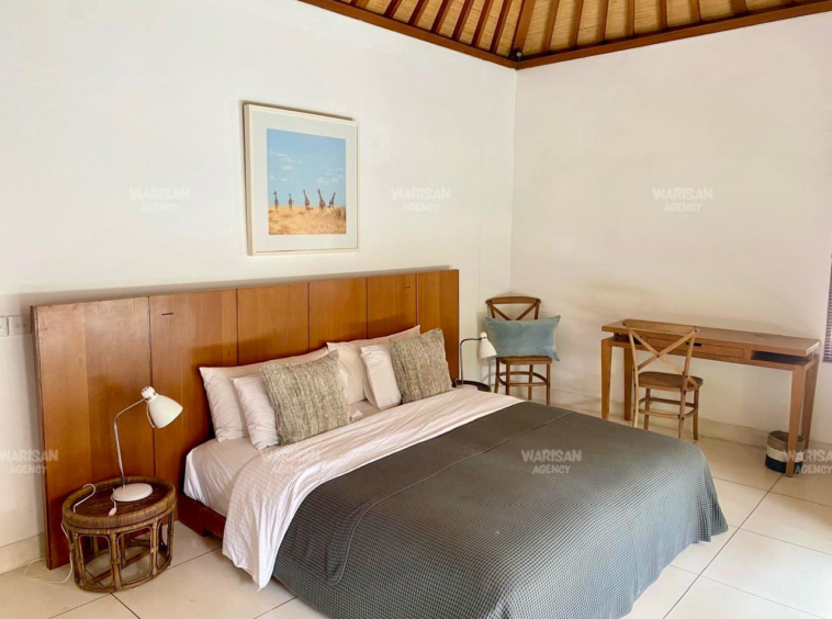 1 of the 3 bedrooms