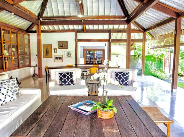 open living room villa
