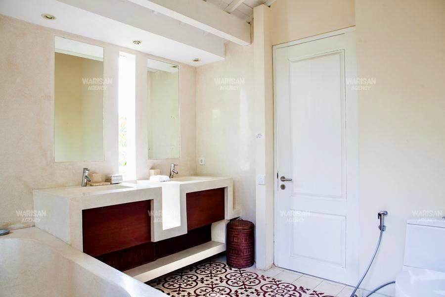 ensuite bathroom