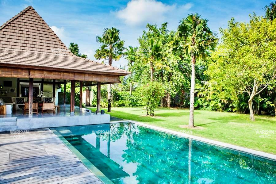 tropical garden villa in Umalas bali
