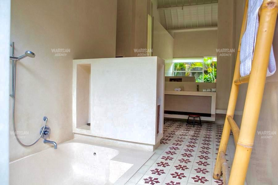 bathtube i this villa umalas