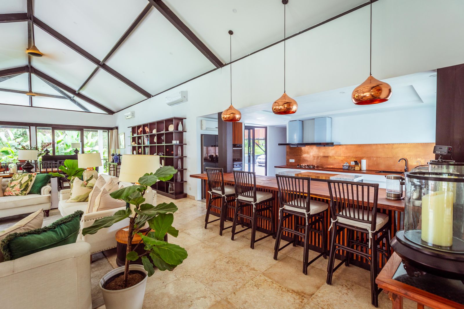 Fully equipped villa for sale