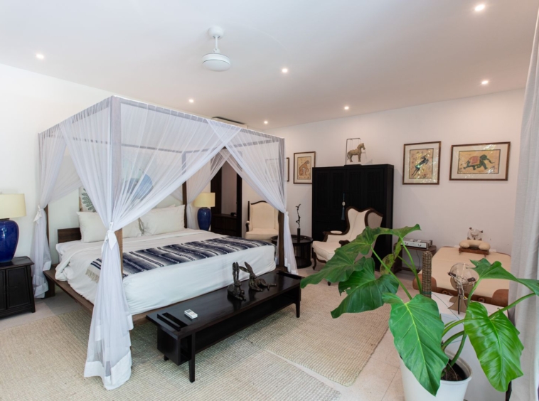 1 of the 4 big bedrooms for sale