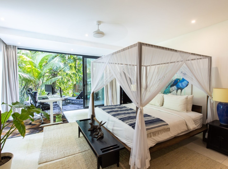 1 of the 4 bedrooms