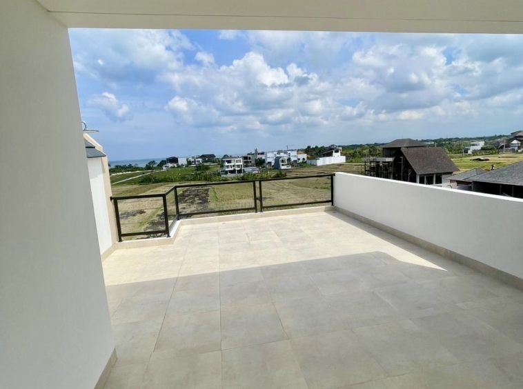 Rooftop to enjoy amazing CEMAGI view