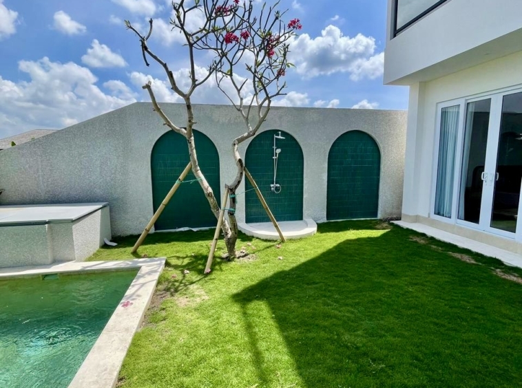 Enjoy your garden with private pool