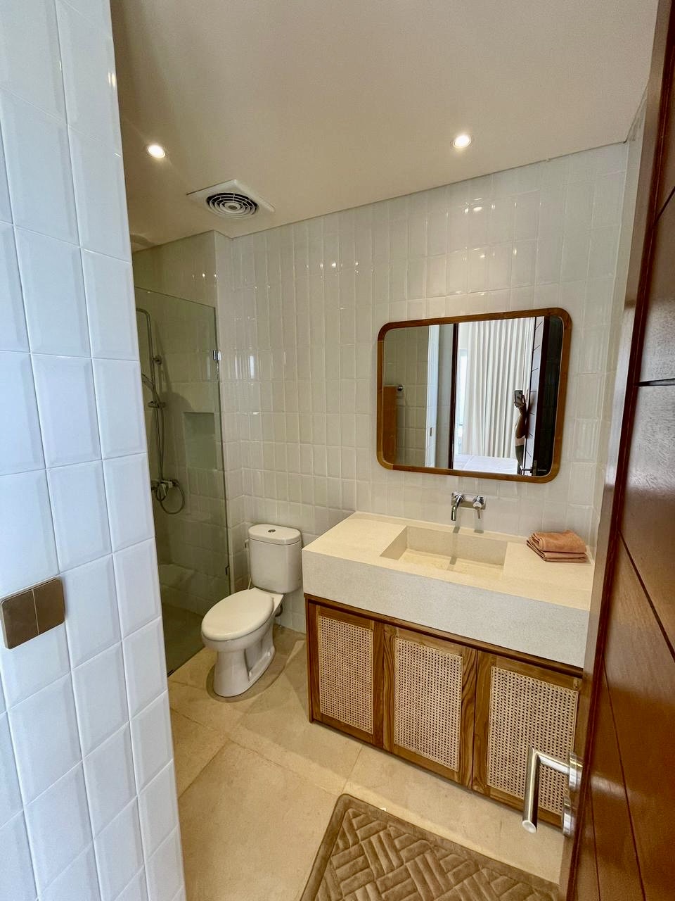 brand new bathroom for your convenience