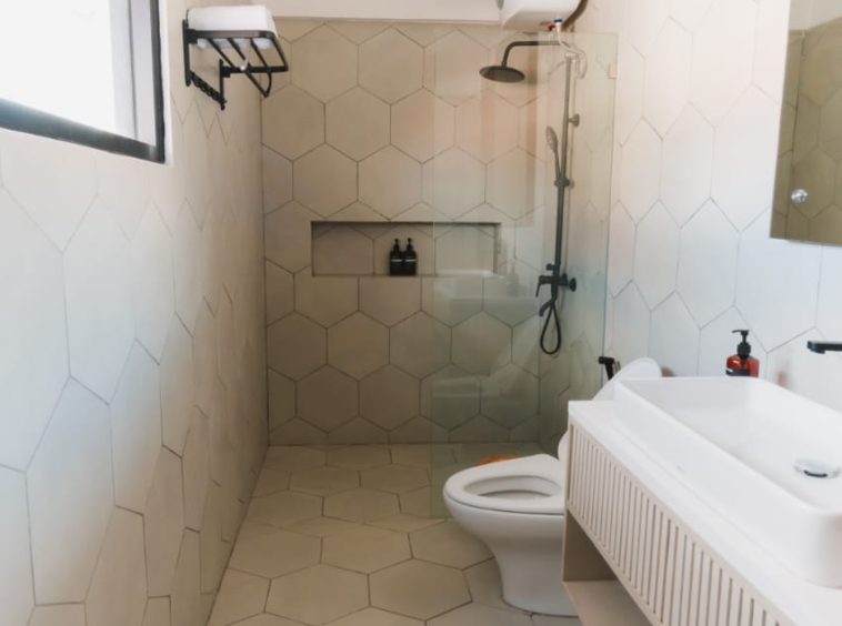1 bathroom and powder room
