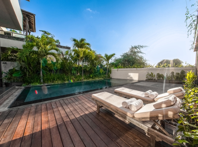 Amazing private swimming pool in your villa