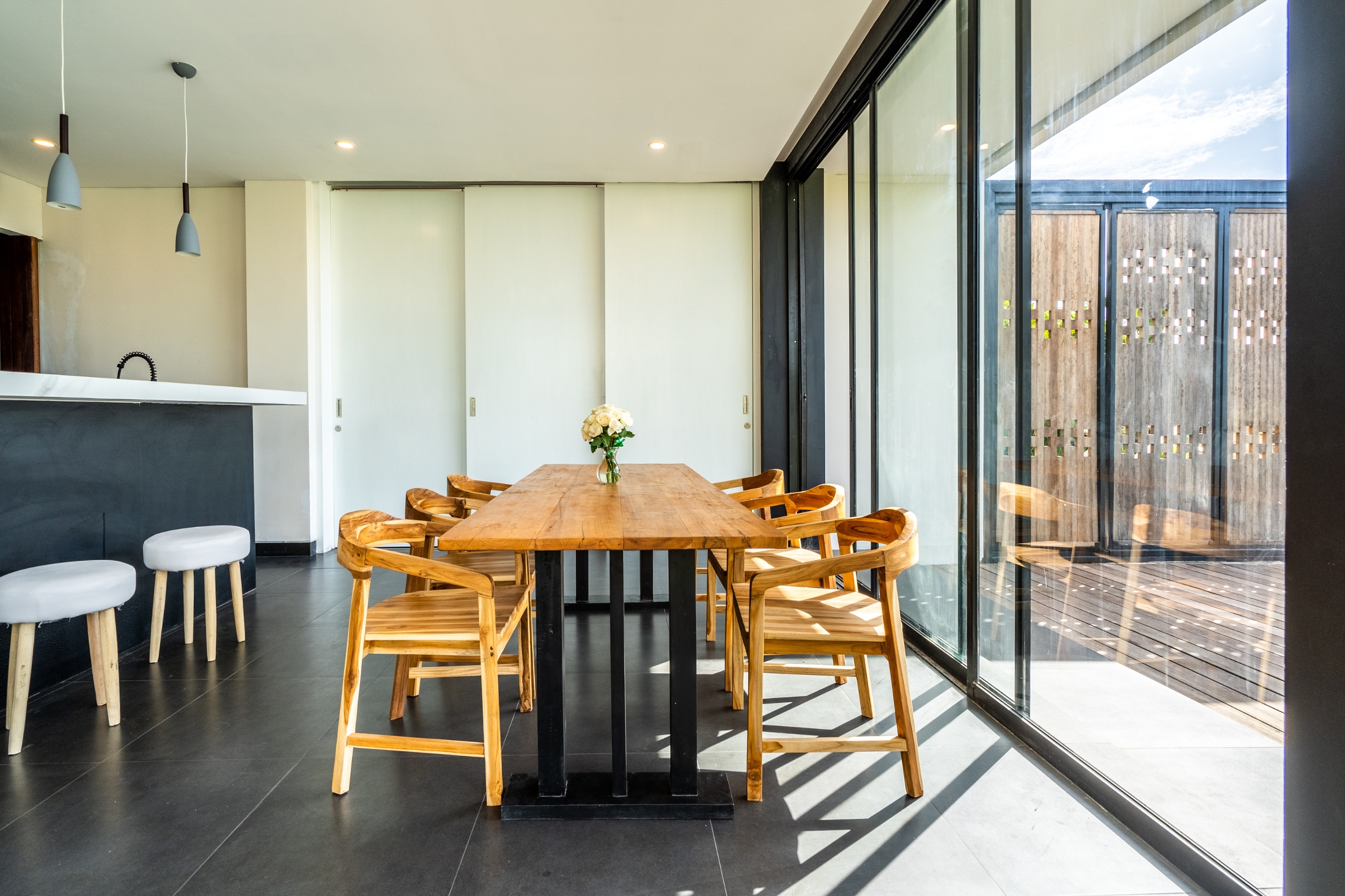 dining table to welcope your guest