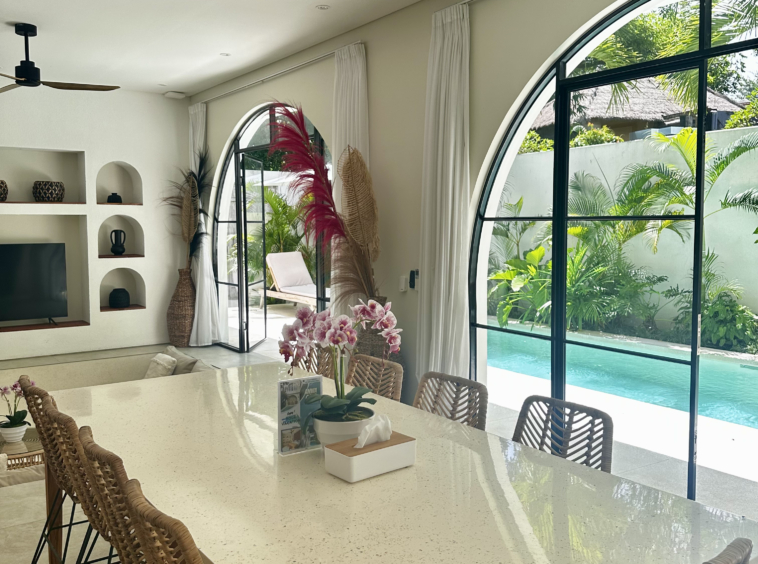 Semi open living room. Can be opened to your swimming pool