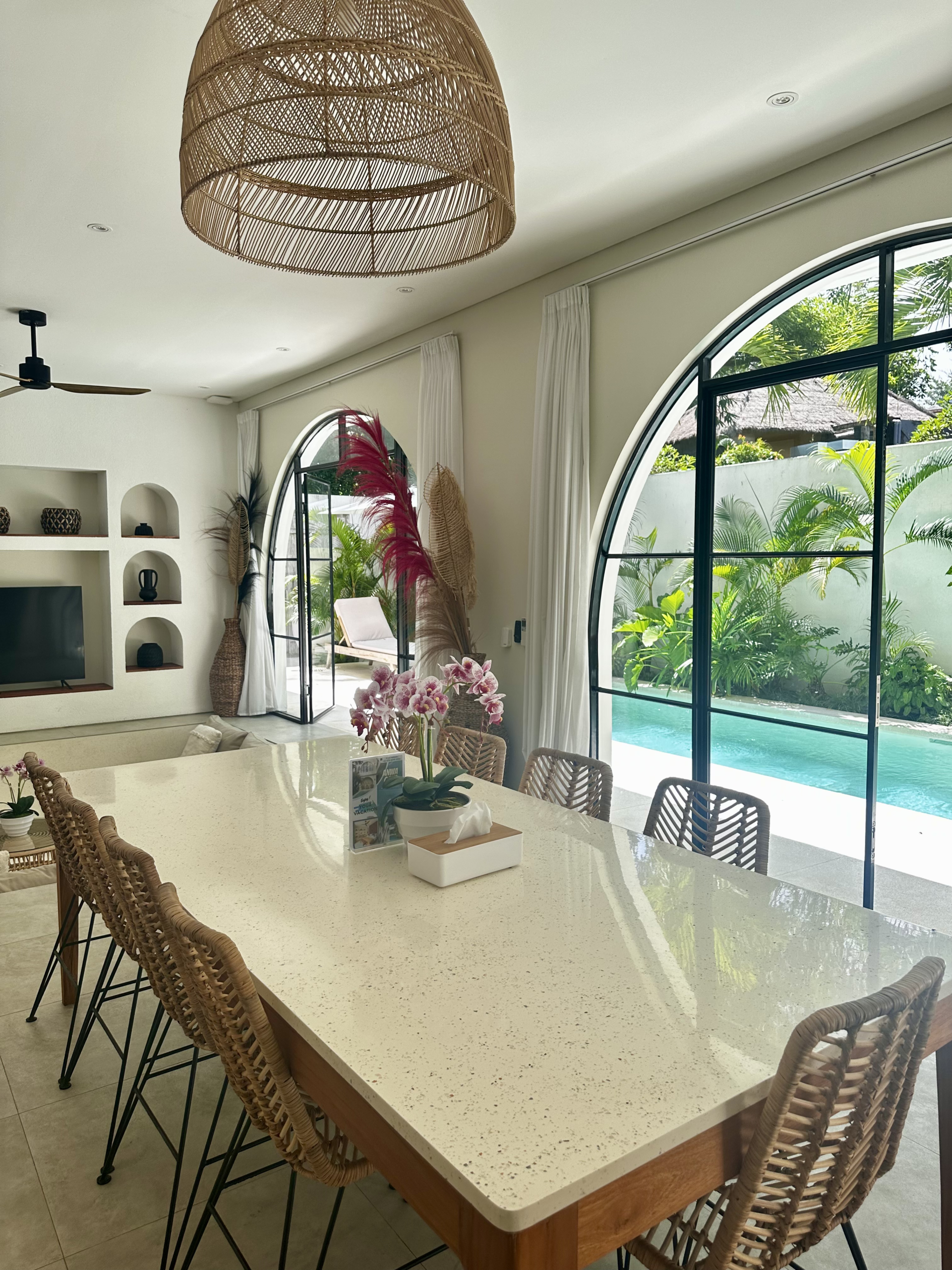 Semi open living room. Can be opened to your swimming pool