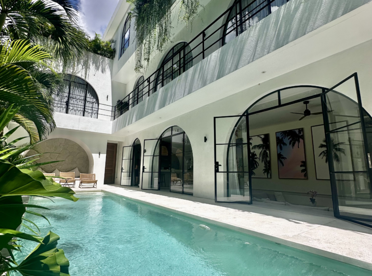 10 meters swimming pool