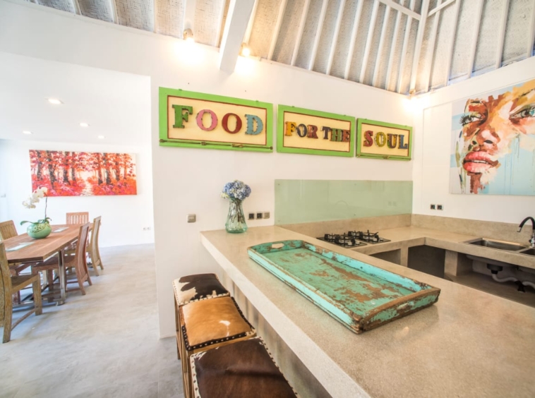 Fully furnished villa ready to operate in center Seminyak for sale