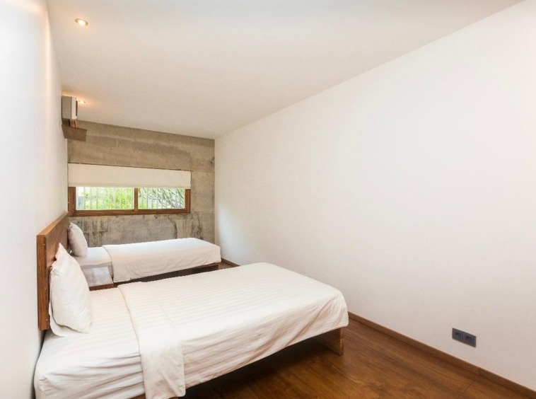 twin bedroom