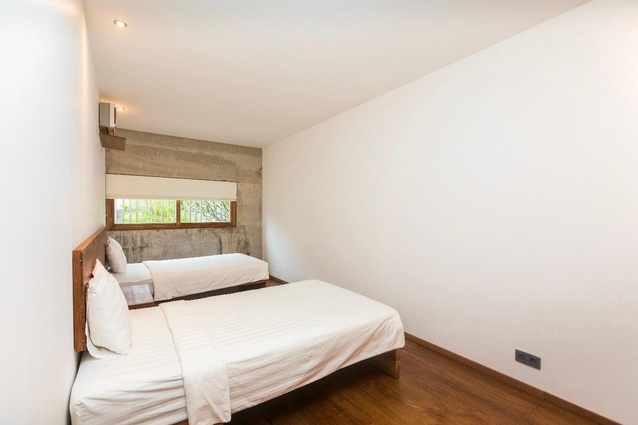 twin bedroom