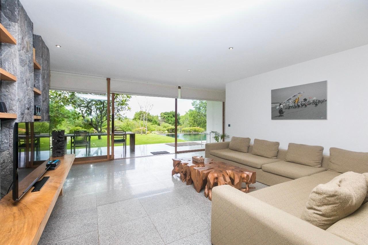 living room with view