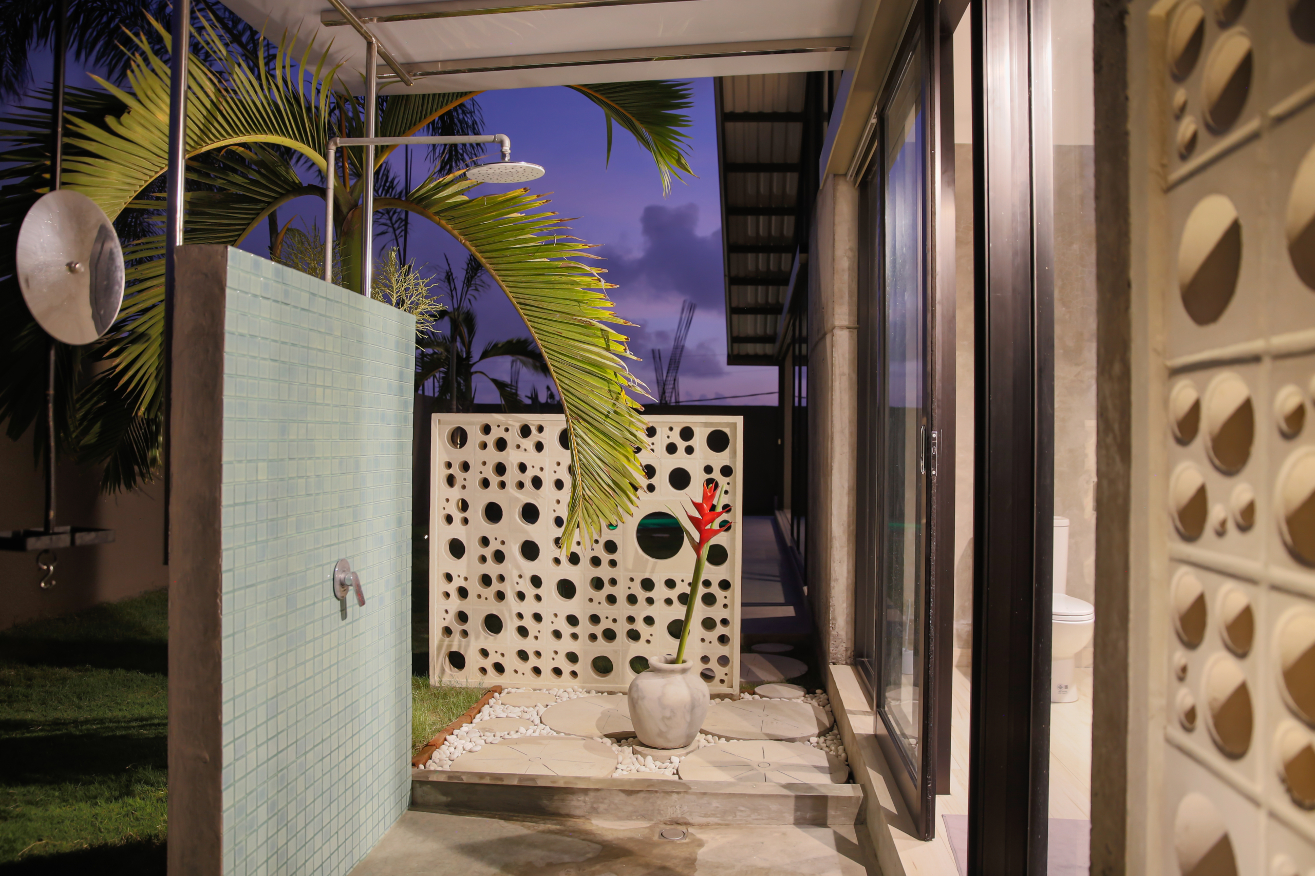 outdoor shower