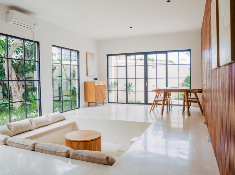 gorgeous and spacious living room