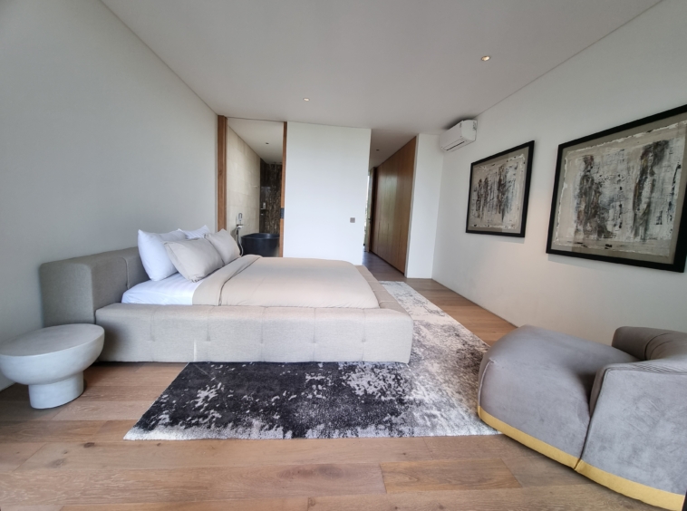 spacious bedroom