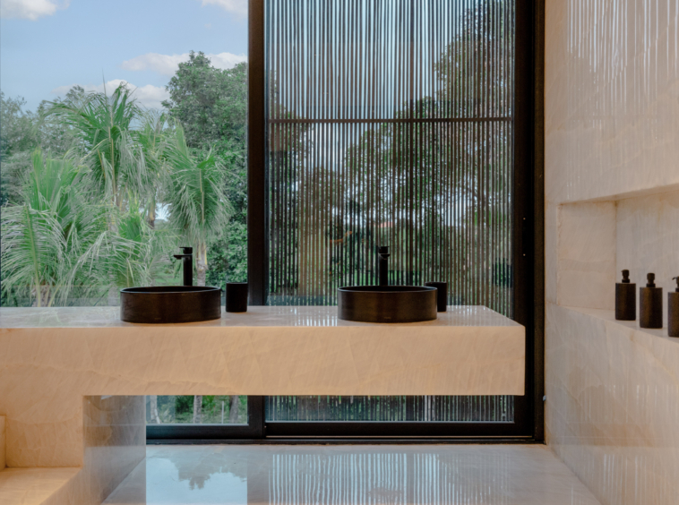 peaceful vibe in luxurious environment
