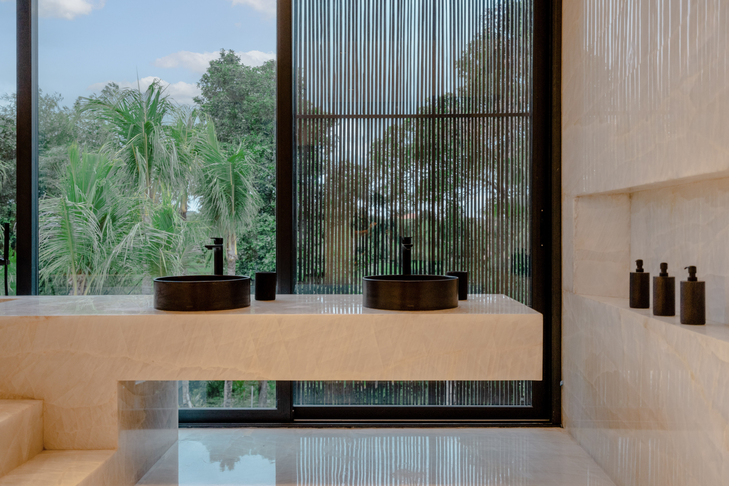 peaceful vibe in luxurious environment