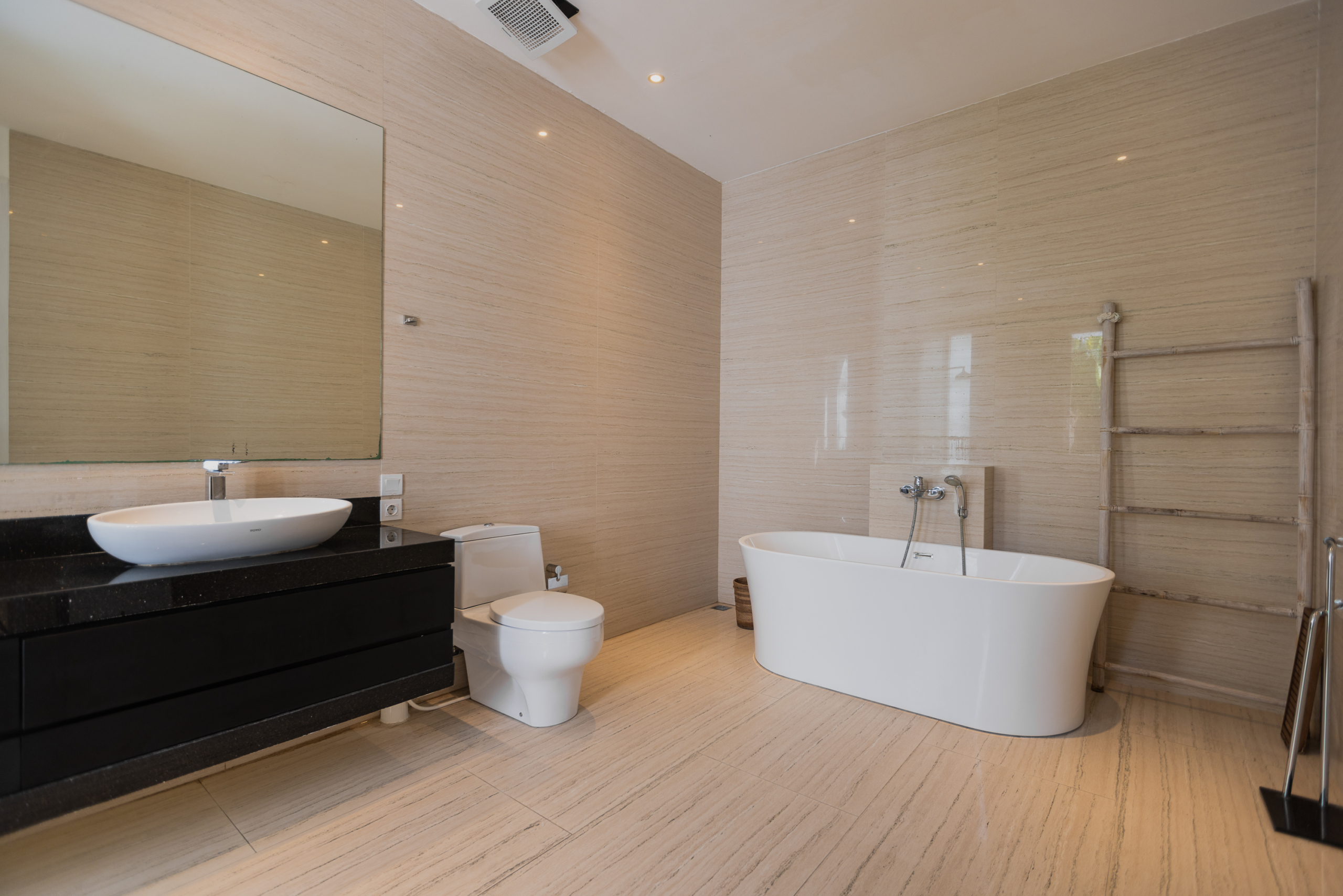 stunning bathroom with bathtube