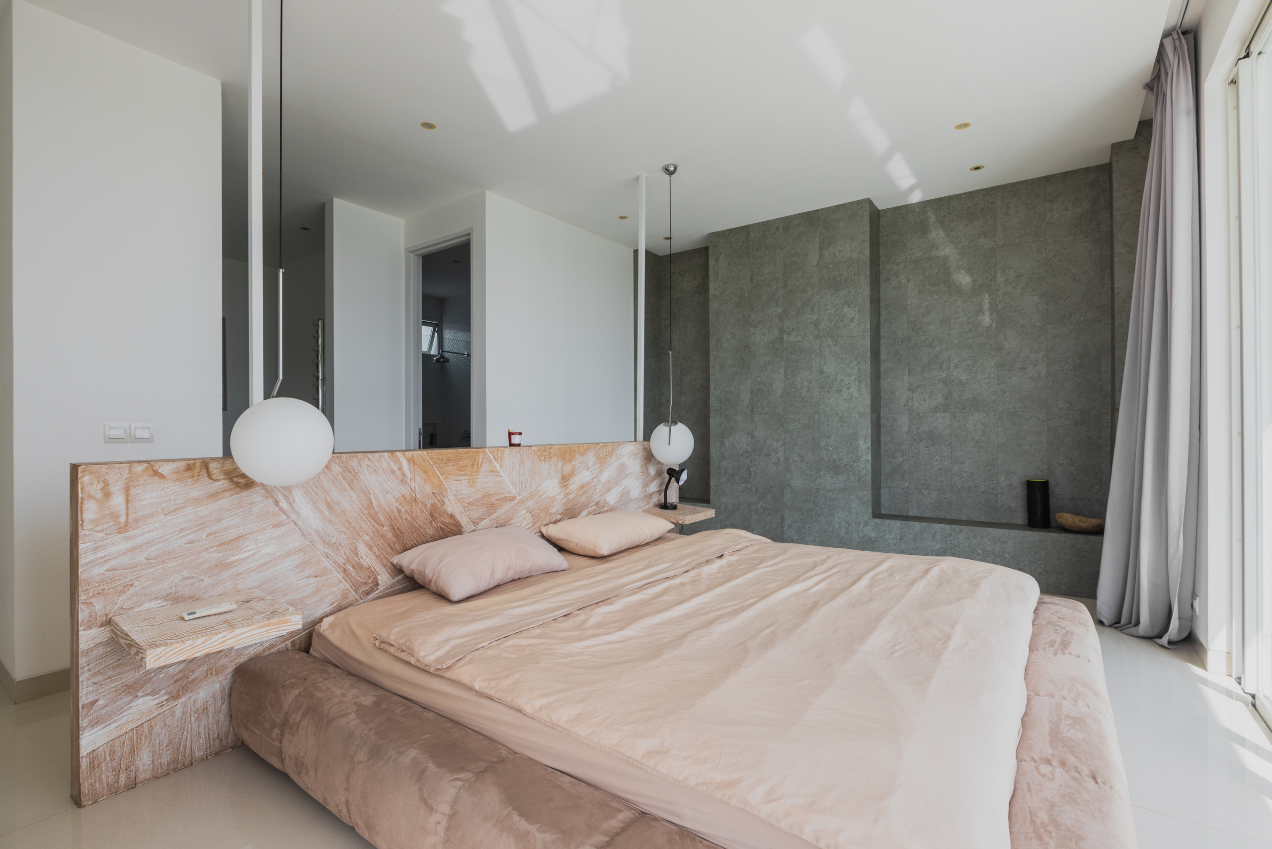 one of the 3 bedrooms with king size bed