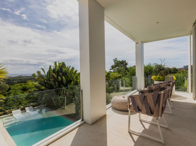 amazing balcony with ocen and swimming pool view