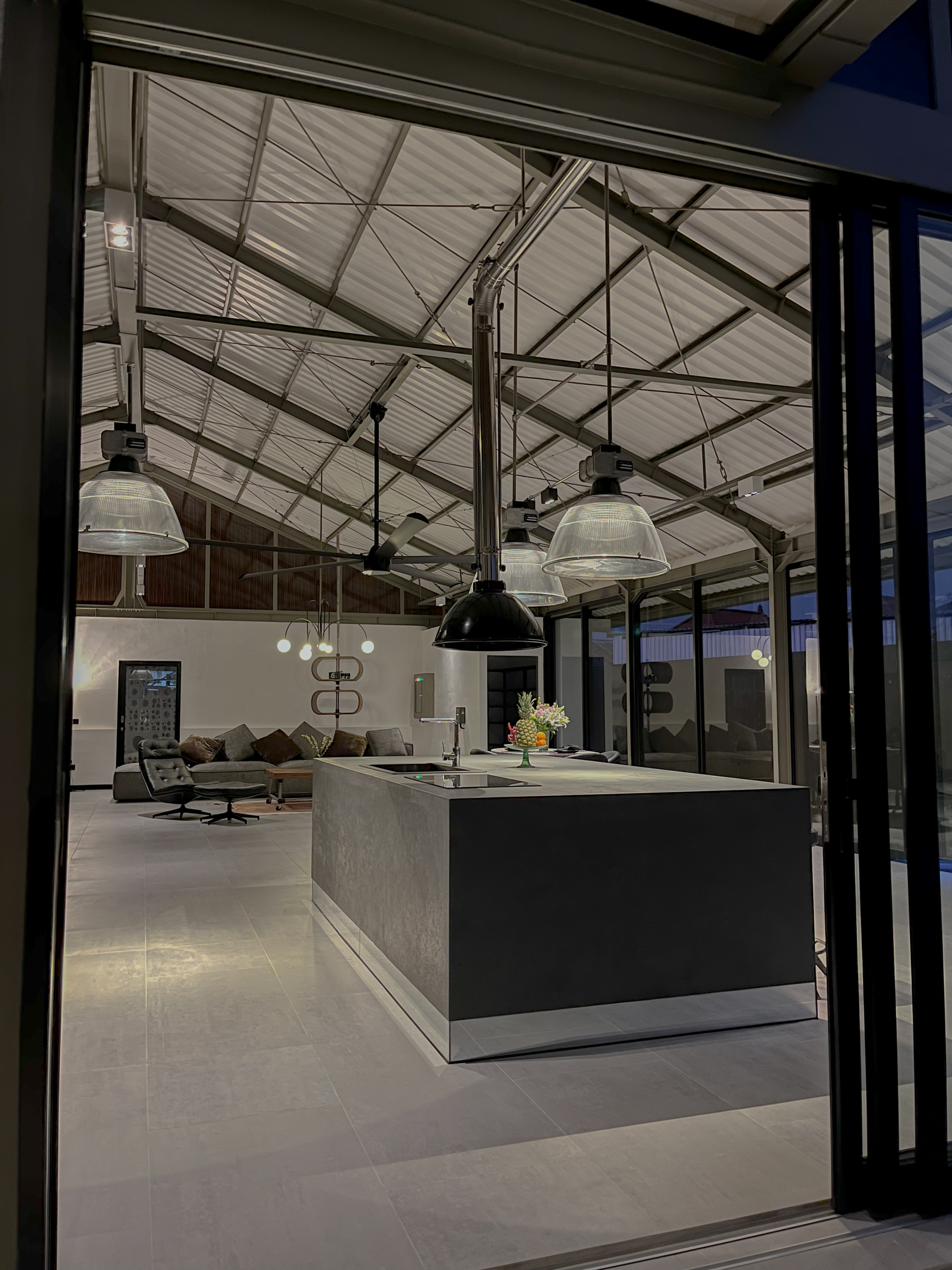 120 sqm living room