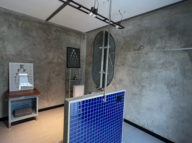 amazing details in this modern stylish bathroom