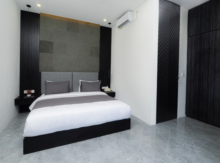 big bedroom with king size bed