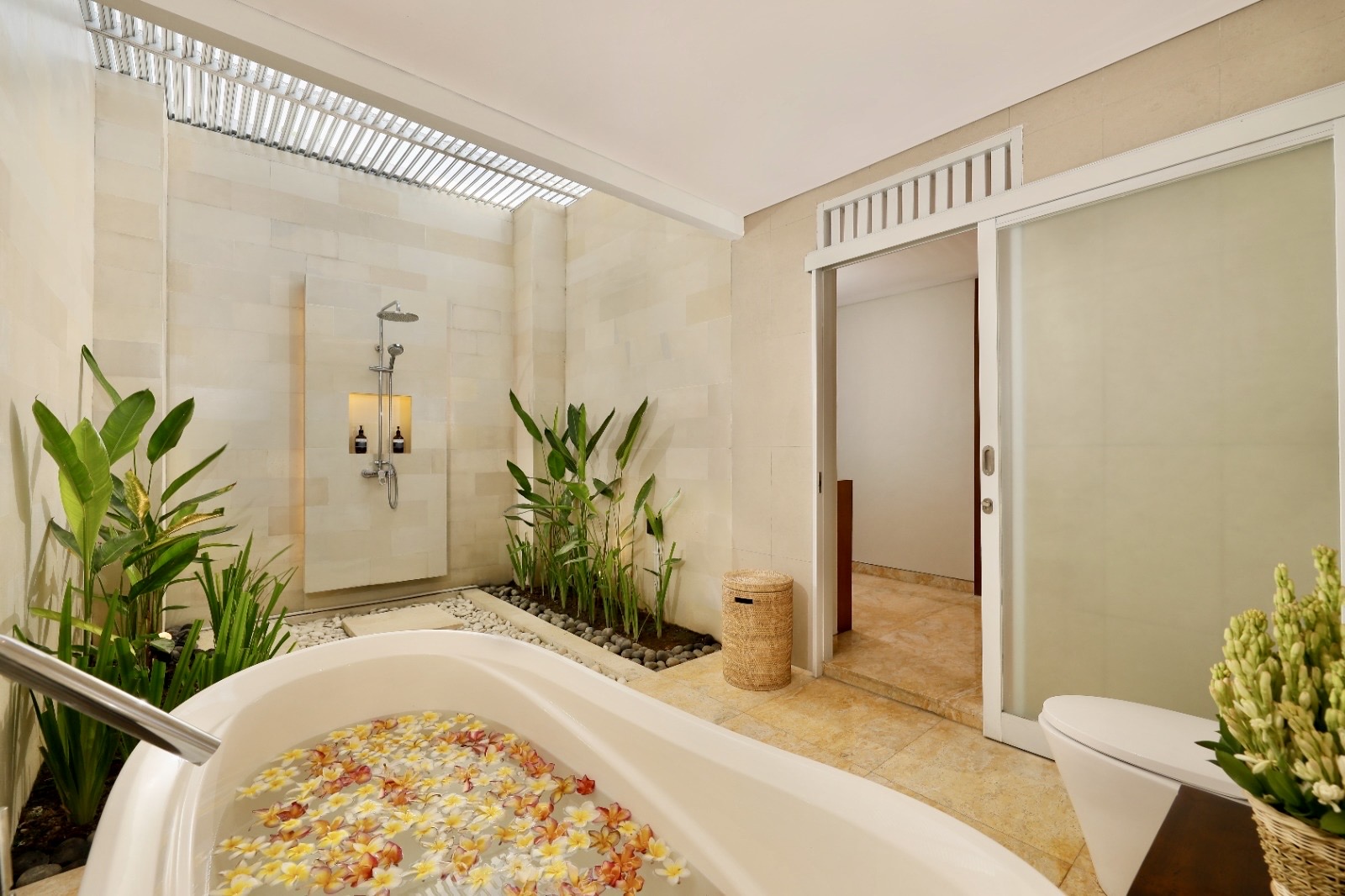 This bathroom is very spacious with shower and bathtube.